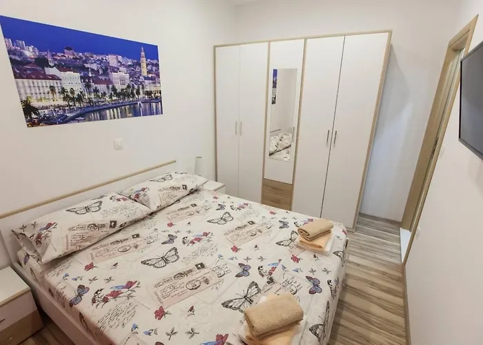 Apartmán With A Parking Space Kastel Stafilic, - 20153 Kaštela